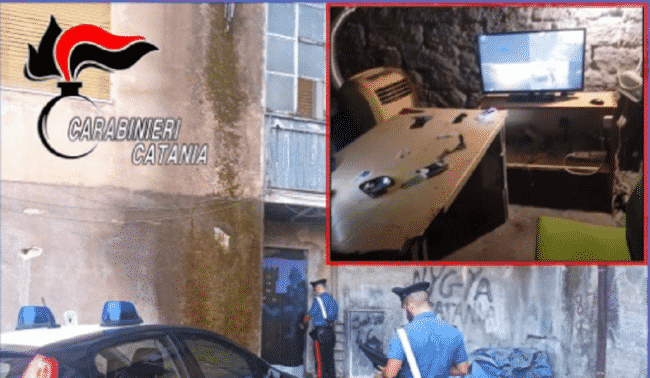 Catania, pusher scarica la cocaina dentro il water: con una telecamera controllava chi si avvicinava a casa