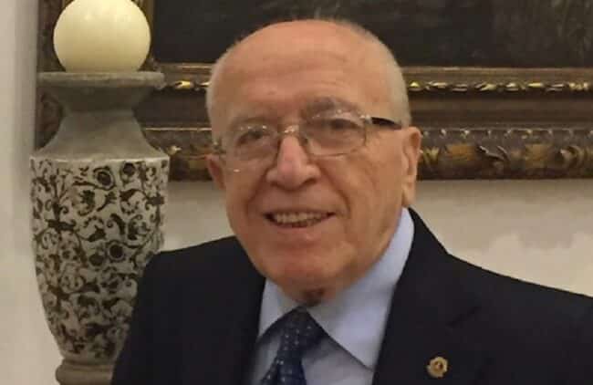 Misterbianco piange la scomparsa del pediatra Francesco Sciacca: “Un punto di riferimento, guidaci dal cielo”