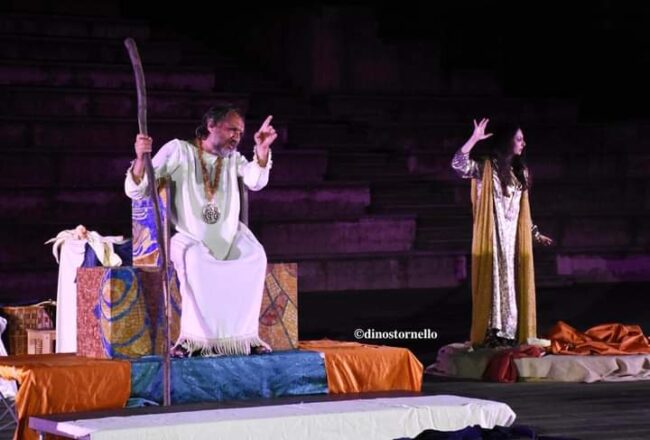 Catania, al Cortile Platamone Salvatore Guglielmino interpreta il dramma di Edipo Re