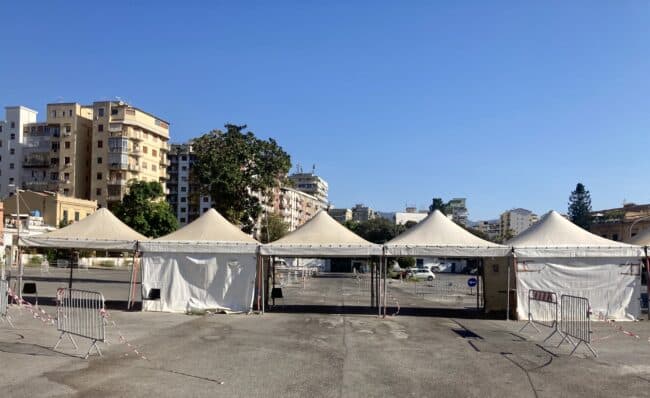 Covid Palermo, tornano i tamponi per i non vaccinati alla Fiera del Mediterraneo: il costo è pari a 15 euro