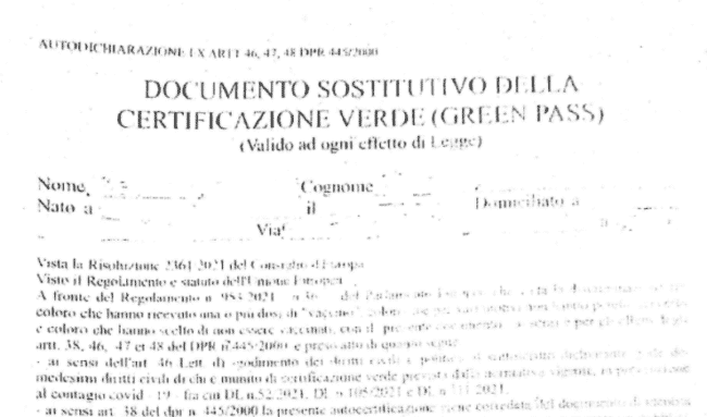 Coronavirus, la falsa autocertificazione che sostituisce il Green Pass: l’avvertimento della Polizia
