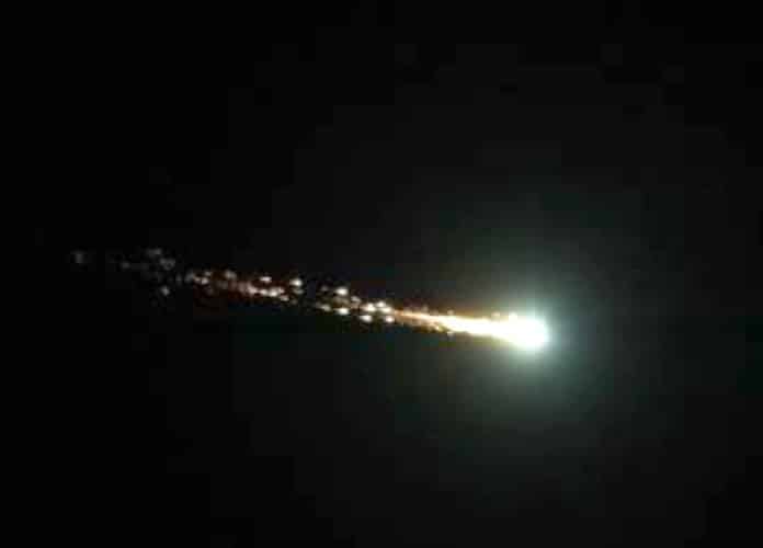 Lo spettacolo della Vigilia di Ferragosto in Sicilia: meteora si disintegra a contatto con l’atmosfera