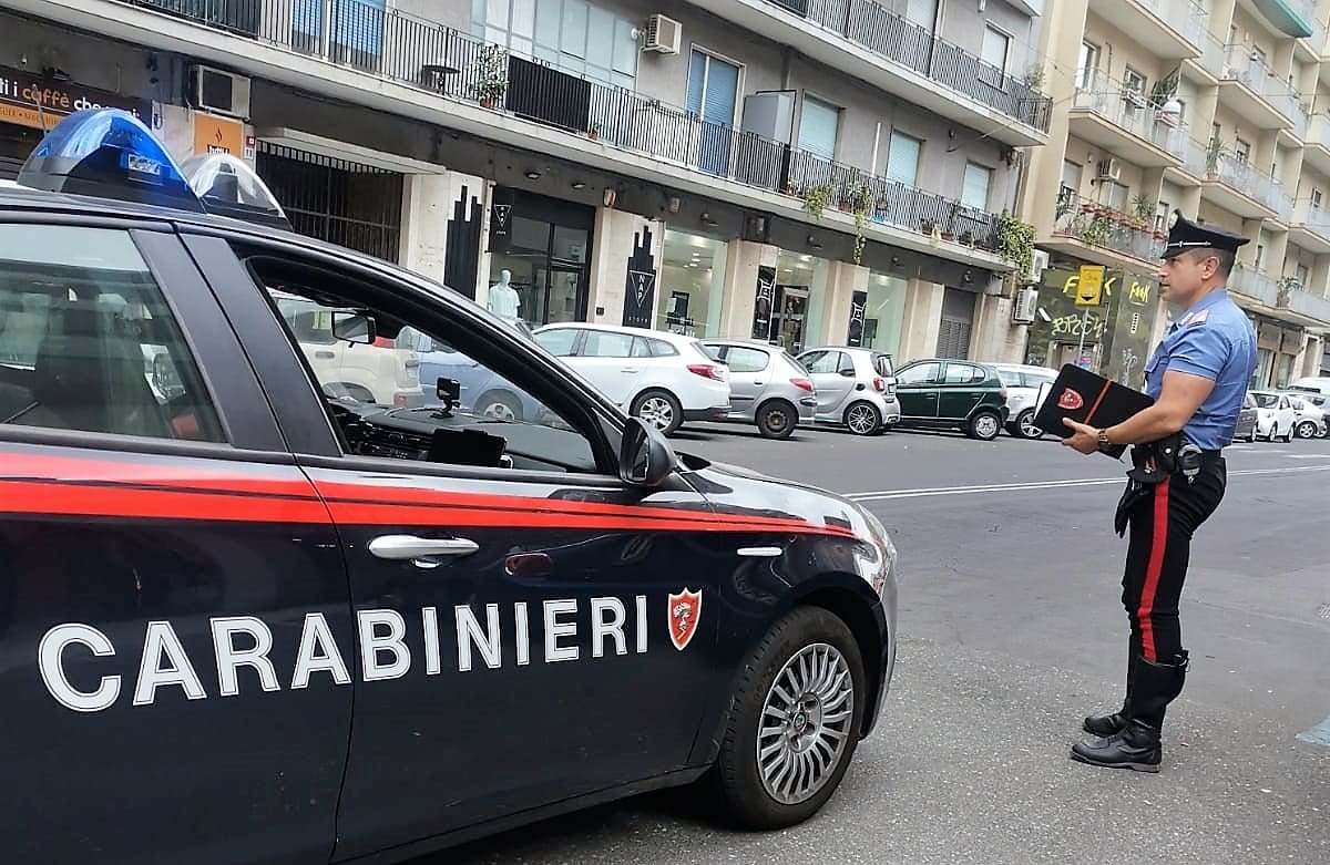 Catania, tentano di rubare un Suv in viale Jonio: arrestati 4 uomini