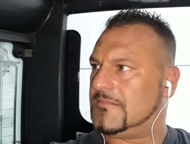 Risucchiato dai rulli durante il turno in fabbrica, Giuseppe Siino muore a soli 48 anni: inutili i soccorsi