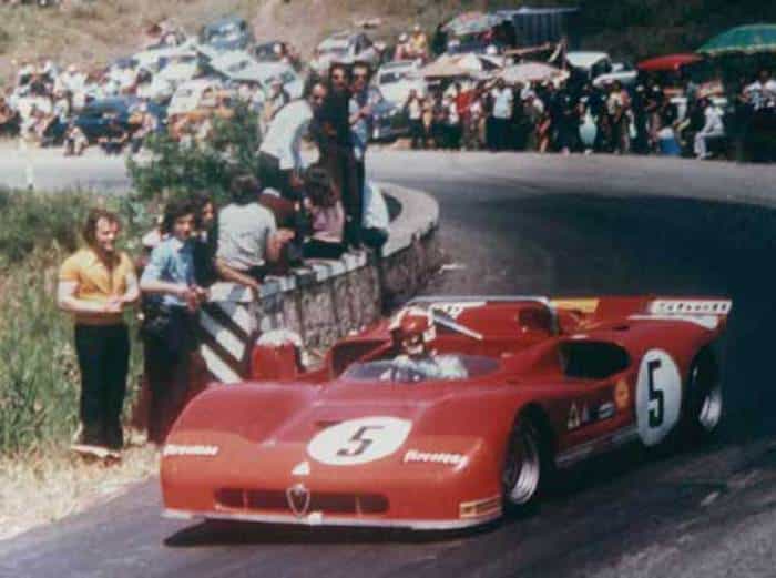 Lutto nel mondo dei motori, muore a 88 anni l’ex pilota siciliano Nino Vaccarella: vinse tre volte la Targa Florio