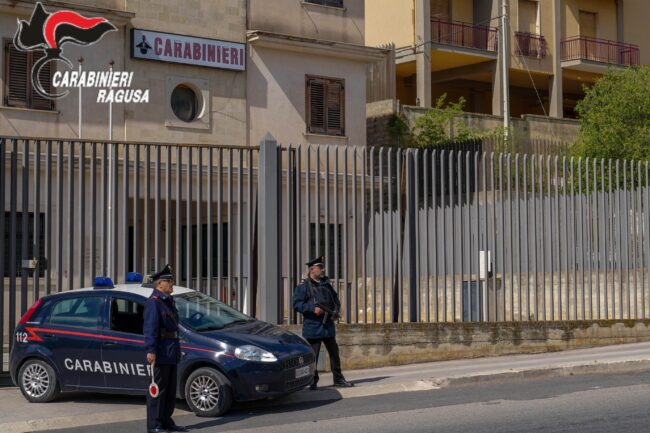 Ispica, dallo spaccio di droga sino ai reati contro la persone: arrestato 44enne