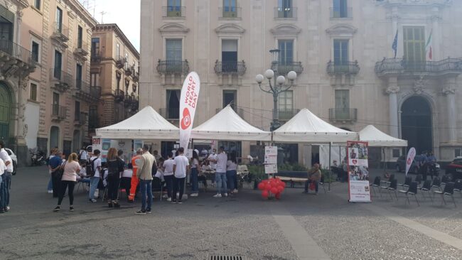 Giornata Mondiale del Cuore, grande successo a Catania: un minuto di silenzio per le vittime di Covid