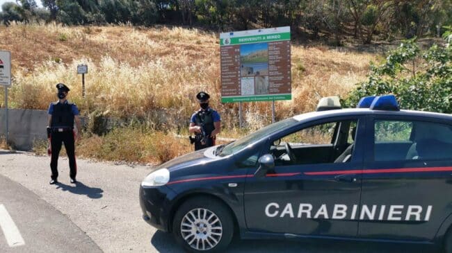 “Aiutatemi, sono appena stata picchiata dal mio ex fidanzato”, paura nel Catanese: arrestato 48enne