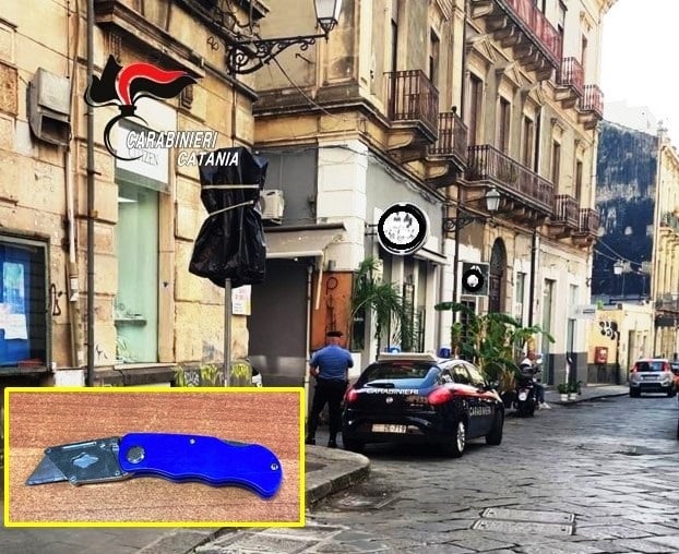 Catania, extracomunitario tenta di rapinare un giovane: salvato dagli amici