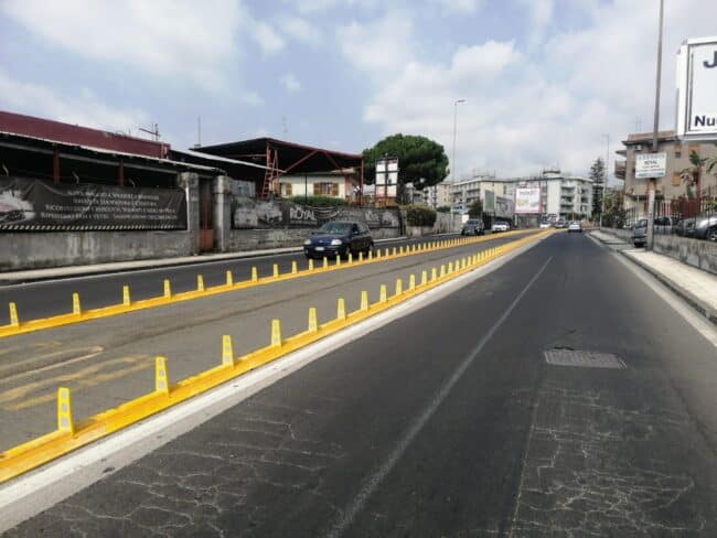 Catania, in corso la posa dei nuovi cordoli della linea Brt. Cardello: “Si progetti anche piano di protezione”