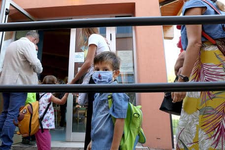 Covid Sicilia, 10 bambini positivi in una scuola dell’Agrigentino: alunni in quarantena