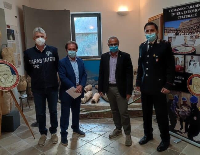 Museo Archeologico: consegnati oggi dai carabinieri quattro anfore e un reperto rubati