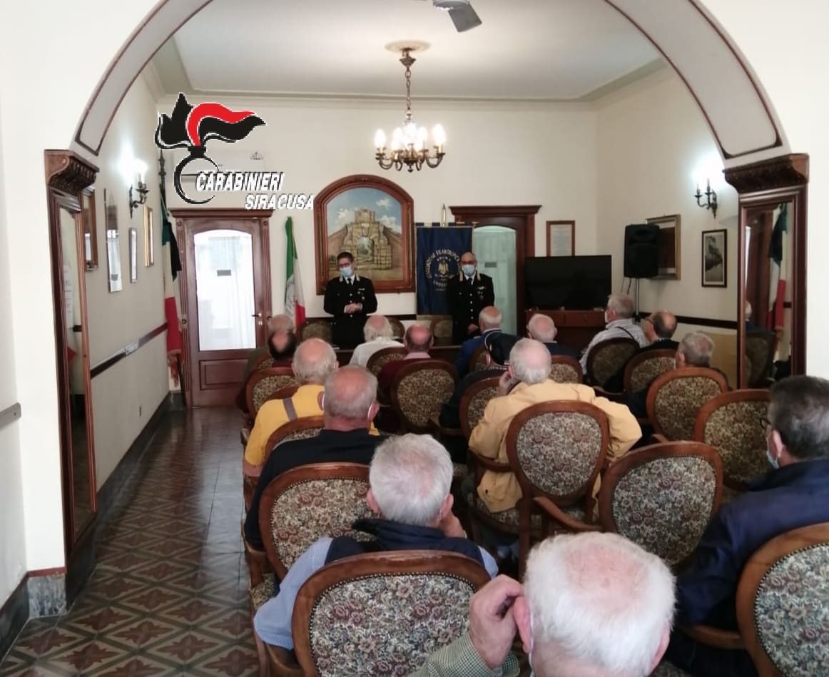Truffe agli anziani: i carabinieri mettono in guardia le potenziali vittime