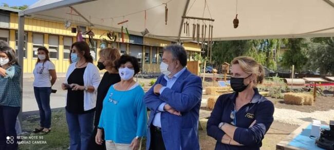 Inaugurata “Aula Natura” del WWF nei locali dell’IC “I. Calvino”: un orto didattico a portata di bambino