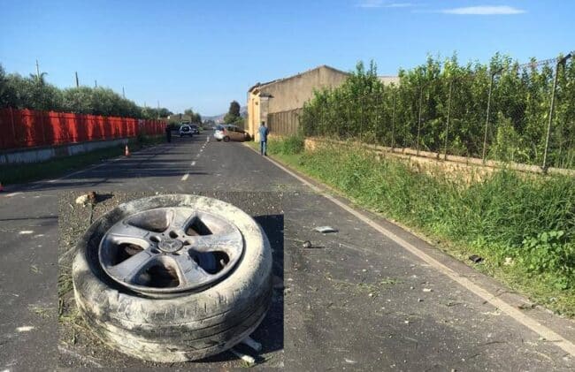 Ancora sangue in Sicilia, ciclista travolto da un’auto “vola” nei campi e muore sul colpo