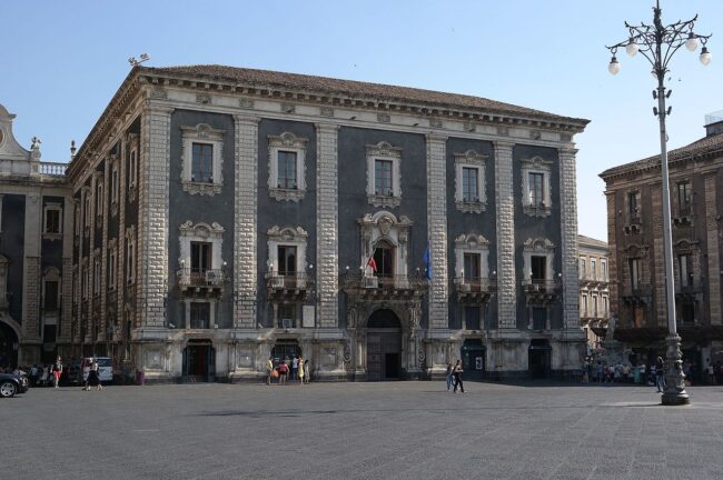 Palazzo dei Chierici invaso dalla pioggia, uffici chiusi per i tanti danni: “Colpito anche l’impianto elettrico”
