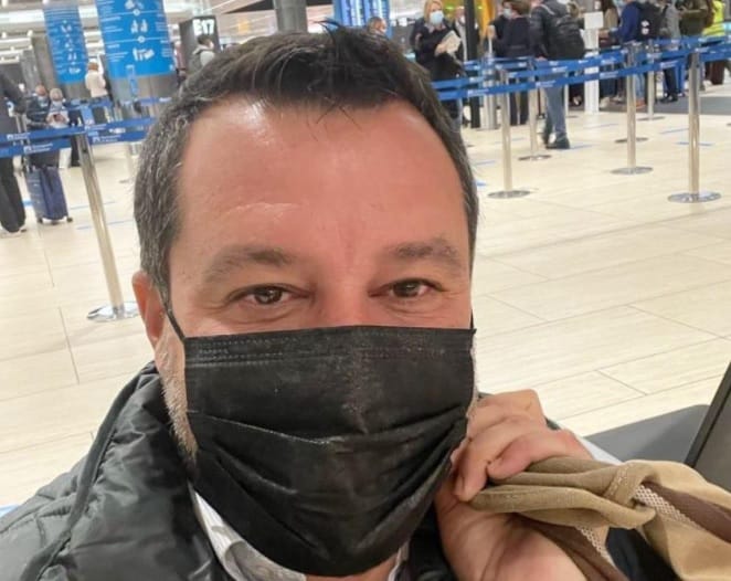 “Vado a processo come sequestratore”, Matteo Salvini a Palermo per il caso Open Arms: oggi l’udienza