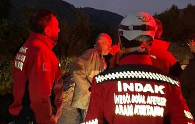 Si unisce alle ricerche di un disperso, ma la persona scomparsa è lui: “Mi sono ritrovato”