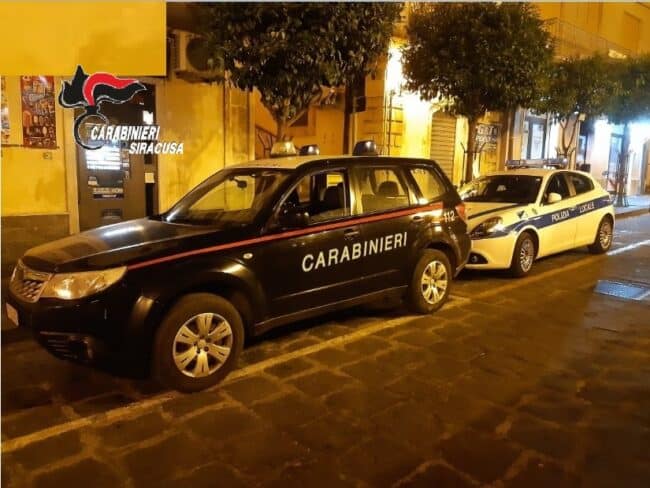 Controllo esercizi commerciali, sequestro di prodotti contraffatti e pericolosi