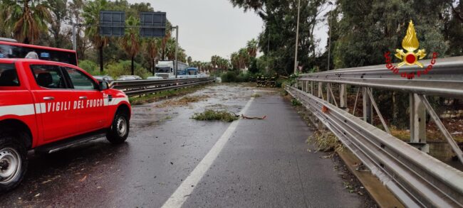 Sicilia piegata dal maltempo, la Protezione civile si difende: “Allerta comunicata in tempo”