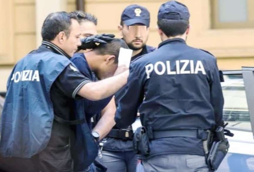 Niscemi, trentenne arrestato dalla Polizia: maltrattamenti alla madre, alla sorella e alla nipote minorenne