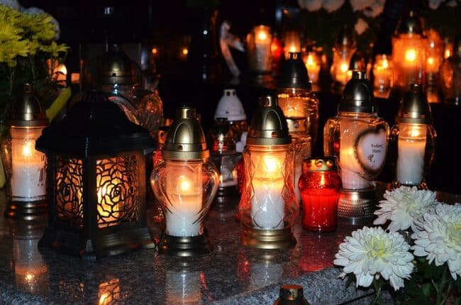 Tra “misse scurdate” e cibo, leggende e usanze della festa di giorno 1 novembre