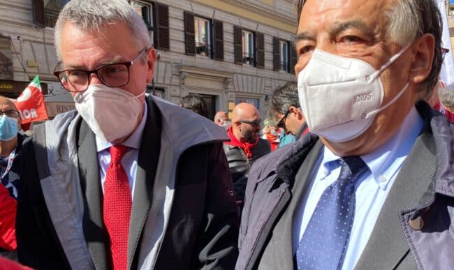 Il Sindaco di Palermo Orlando a Roma per il corteo “Mai più fascismi”: “Sciogliere tutte le organizzazioni fasciste”