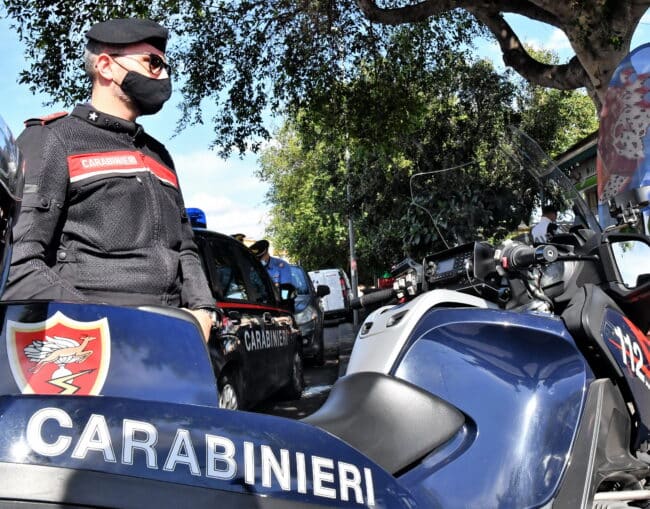 Catania, 45enne esce dal carcere per recarsi ai domiciliari: fa irruzione nella casa della ex compagna