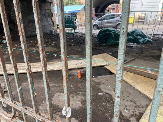 Impianti abusivi nei pressi del centro storico di Catania, caccia ai “furbetti”