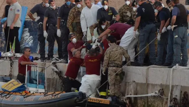 Immigrazione, nuovi sbarchi sulle coste di Lampedusa: presente anche una ong tedesca