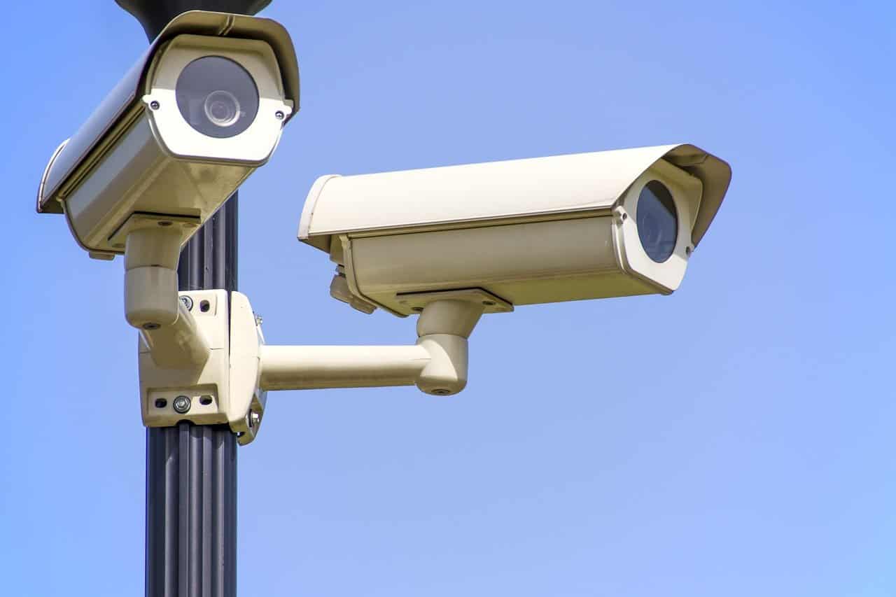 Installate telecamere di videosorveglianza in varie parti della città per contrastare gli incivili. Emanati già 437 verbali