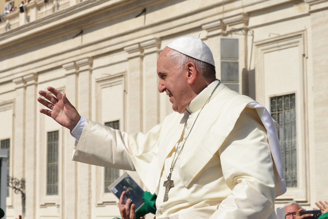 Papa Francesco: “Sono vicino alle popolazioni della Sicilia colpite dal maltempo”