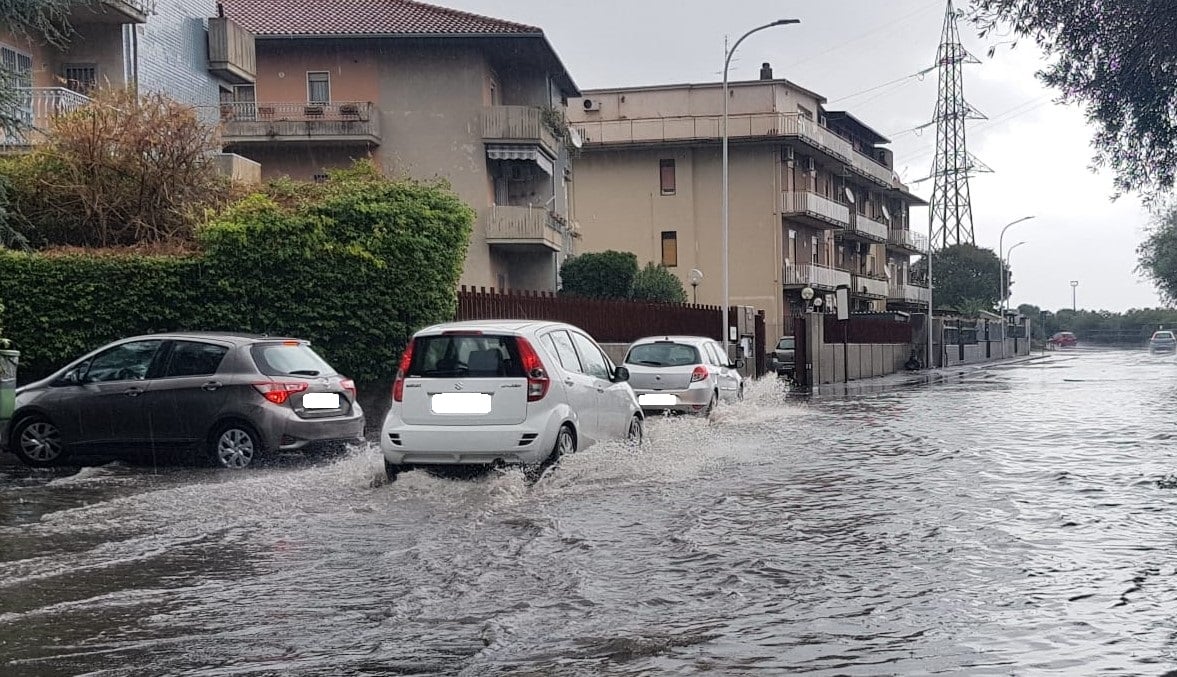 Intere strade di Catania allagate, l’allarme del consigliere del IV municipio Giuseppe Zingale