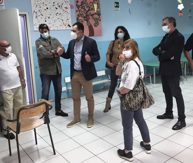 Danni da nubifragio, nel Catanese è ancora emergenza. Chiusi scuola e parchi, interventi in corso