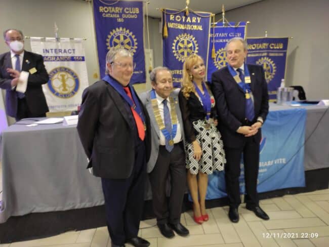 Viagrande, visita del Governatore De Bernardis a 3 club catanesi di sole donne – Le FOTO