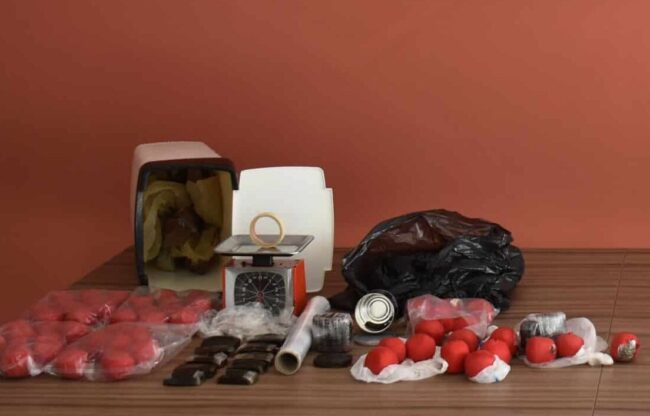 Nascondevano l’hashish in casa e nel garage, maxi sequestro di droga nel Trapanese
