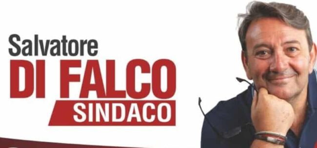 Clima di tensione a Vittoria, corona funebre al candidato sindaco Salvatore Di Falco: “Gesto vile”