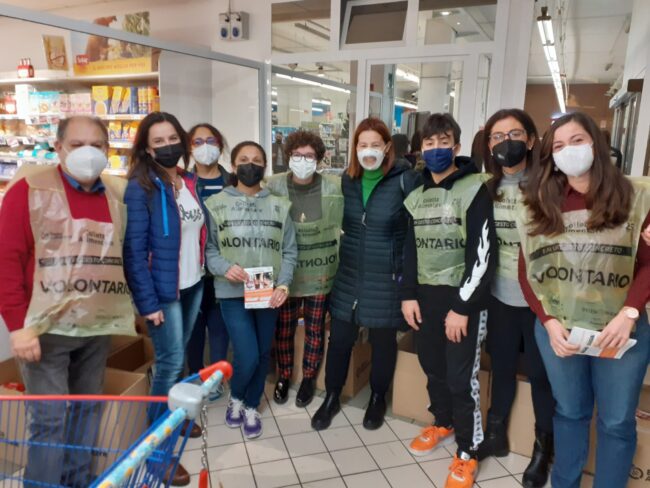 Giornata della Colletta Alimentare: la “Maiorana” di Catania Scuola di solidarietà