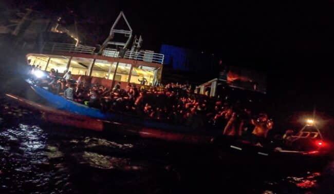 Migranti, nuovo salvataggio nel Mediterraneo. In 800 diretti verso Lampedusa