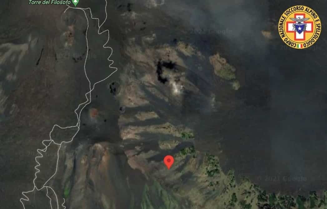 Emergenza sull’Etna, visitatore si fa male e resta “prigioniero” del vulcano: Soccorso Alpino in azione