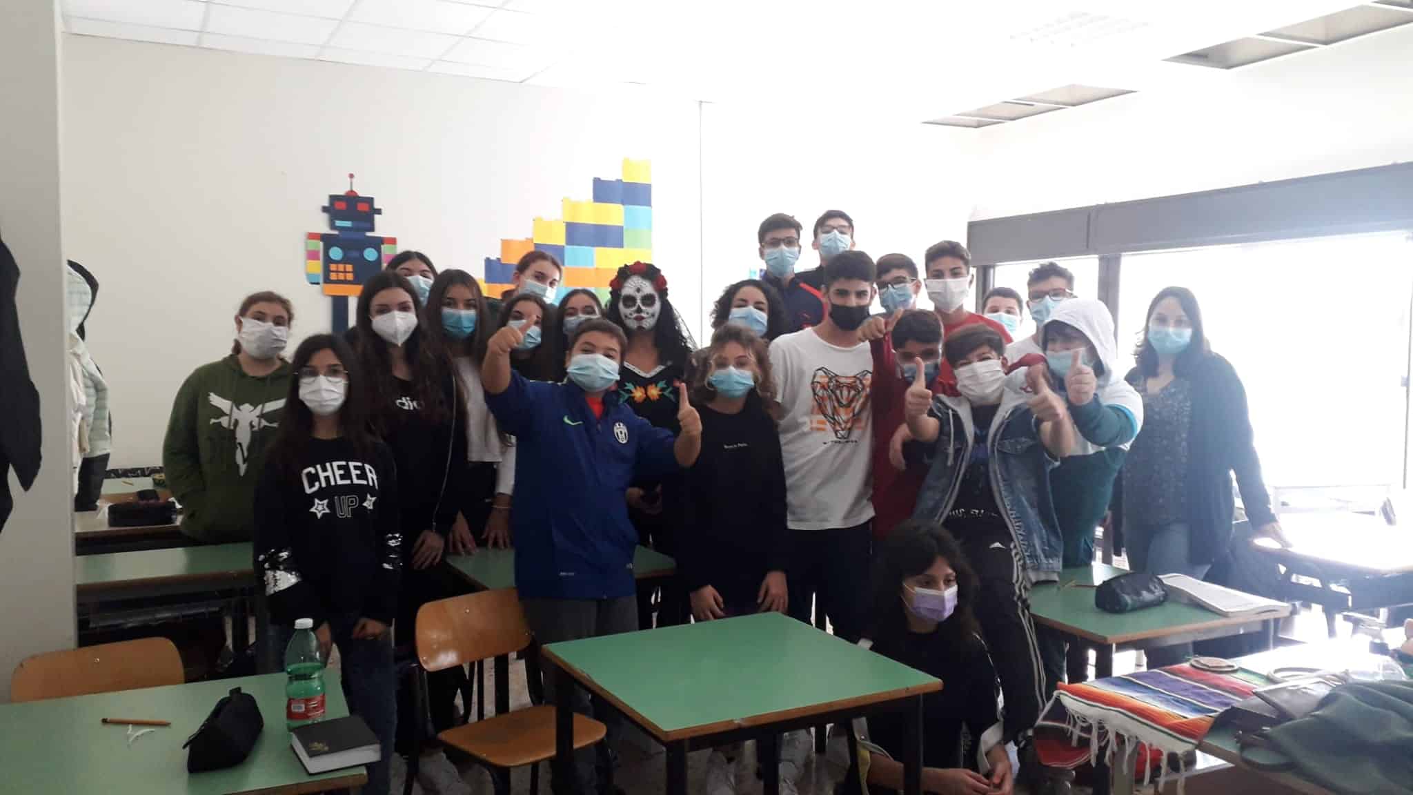 Scambi interculturali all’IC “P.S. Di Guardo-Quasimodo, gli studenti incontrano ragazza madrelingua spagnola