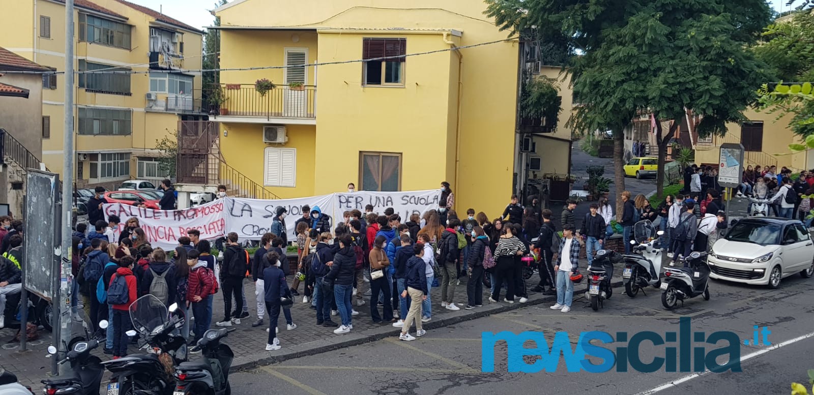 Una scuola sicura, il “Galilei” si unisce al coro unanime degli studenti siciliani – FOTO e VIDEO