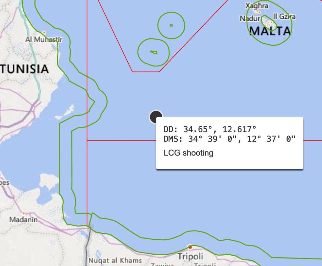 SOS, 340 migranti rischiano di annegare: la Guardia Costiera libica spara ad un barcone in prossimità di Malta