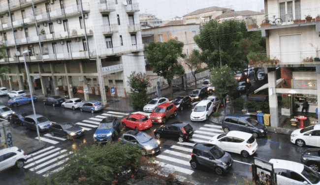 Quartiere Borgo-Sanzio di Catania, protesta in Via Torino: “No al doppio senso di marcia”