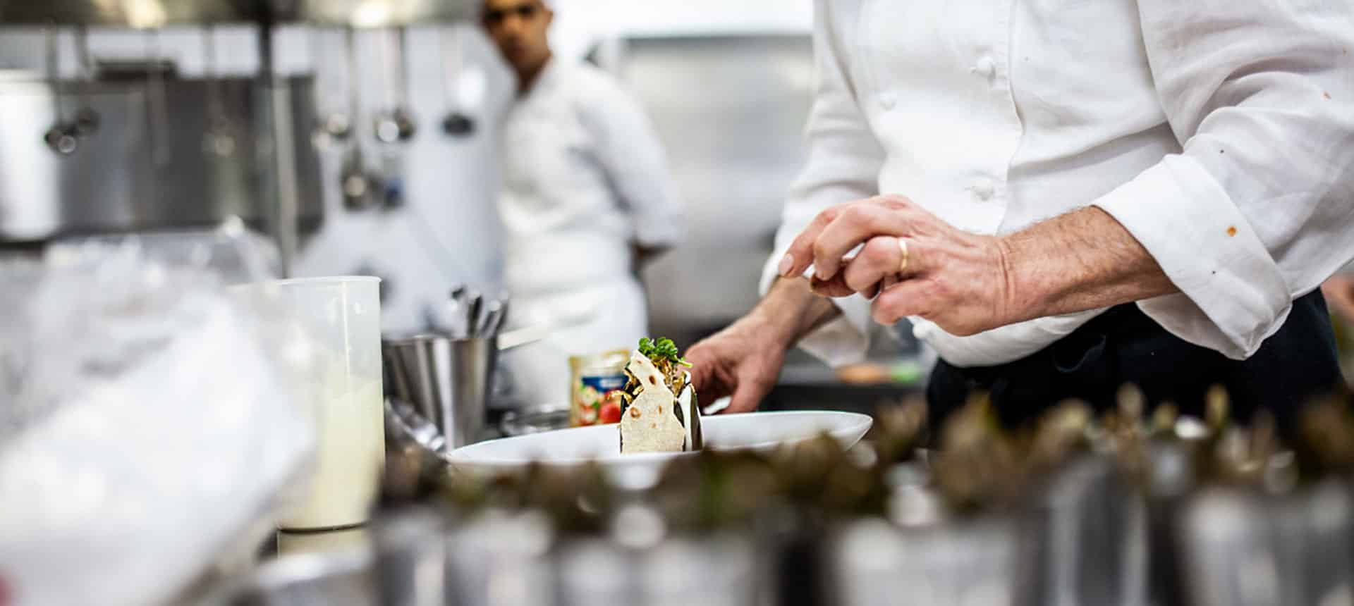 Cucina e territorio: oltre 100 chef alla Pescheria di Catania per tornare ai veri valori del cibo