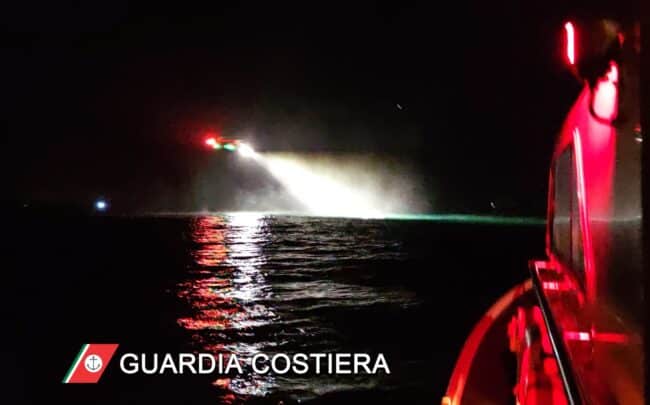 Surfista salvato in extremis nel Ragusano – VIDEO