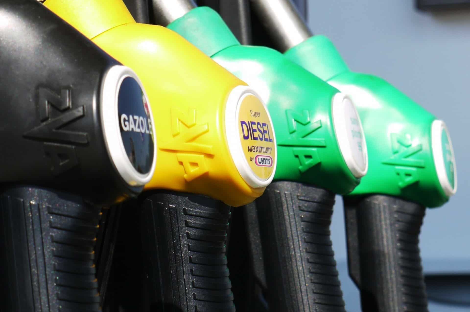 Italia: prezzi in salita di benzina, gasolio e Gpl