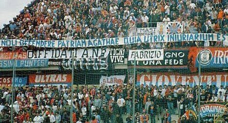 Calcio, in attesa di conoscere il futuro il Catania va a Taranto per una sfida incisa nella storia