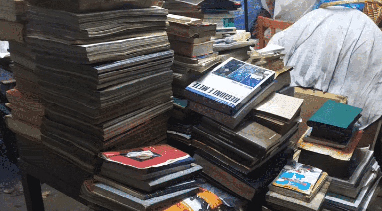 Alluvione Catania, danneggiati 30mila volumi della biblioteca di Nino Leonardi: avviata raccolta fondi