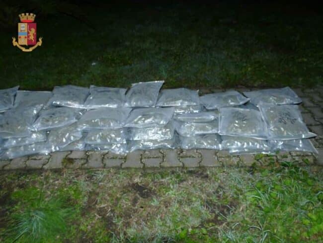 Autoarticolato con carico di droga sulla Catania-Messina: arrestato corriere